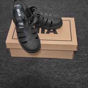 MIA Fisherman Sandals